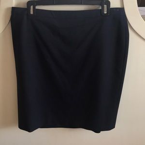 Ann Taylor Loft Navy Suiting skirt sz 12.